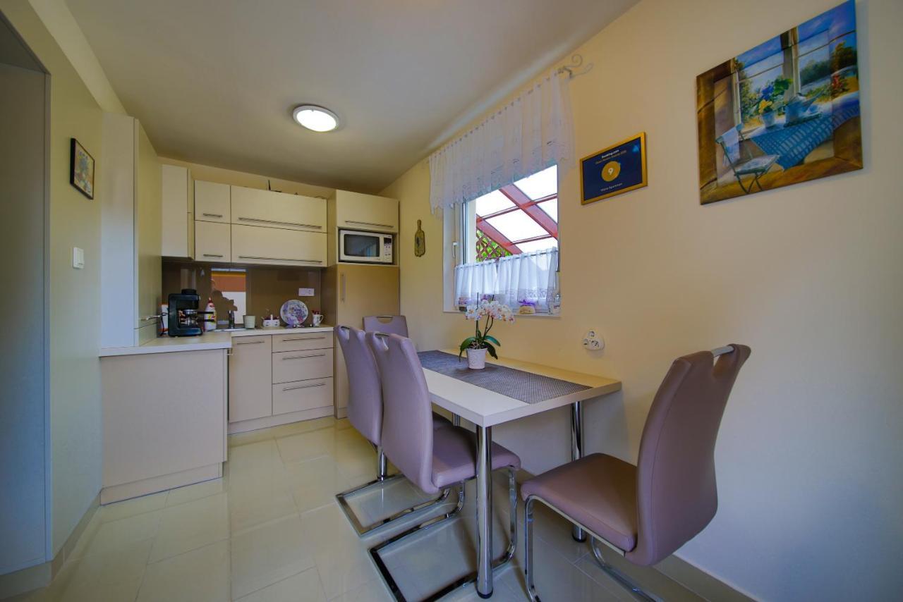 Maria Apartman Hajduszoboszlo Luaran gambar