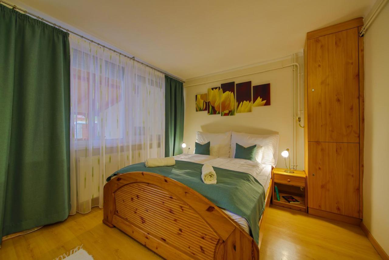Maria Apartman Hajduszoboszlo Luaran gambar